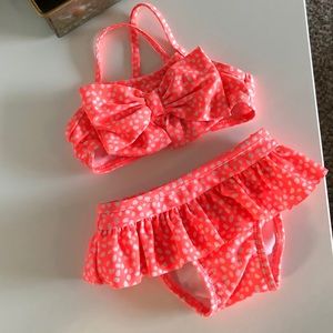 BNWT Baby girls red /& white strawberry and polka dot dress knickers hairband